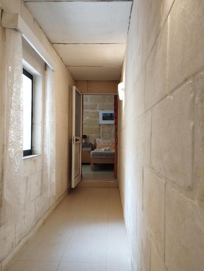 Bed and Breakfast Mizzi 87 Виктория Экстерьер фото
